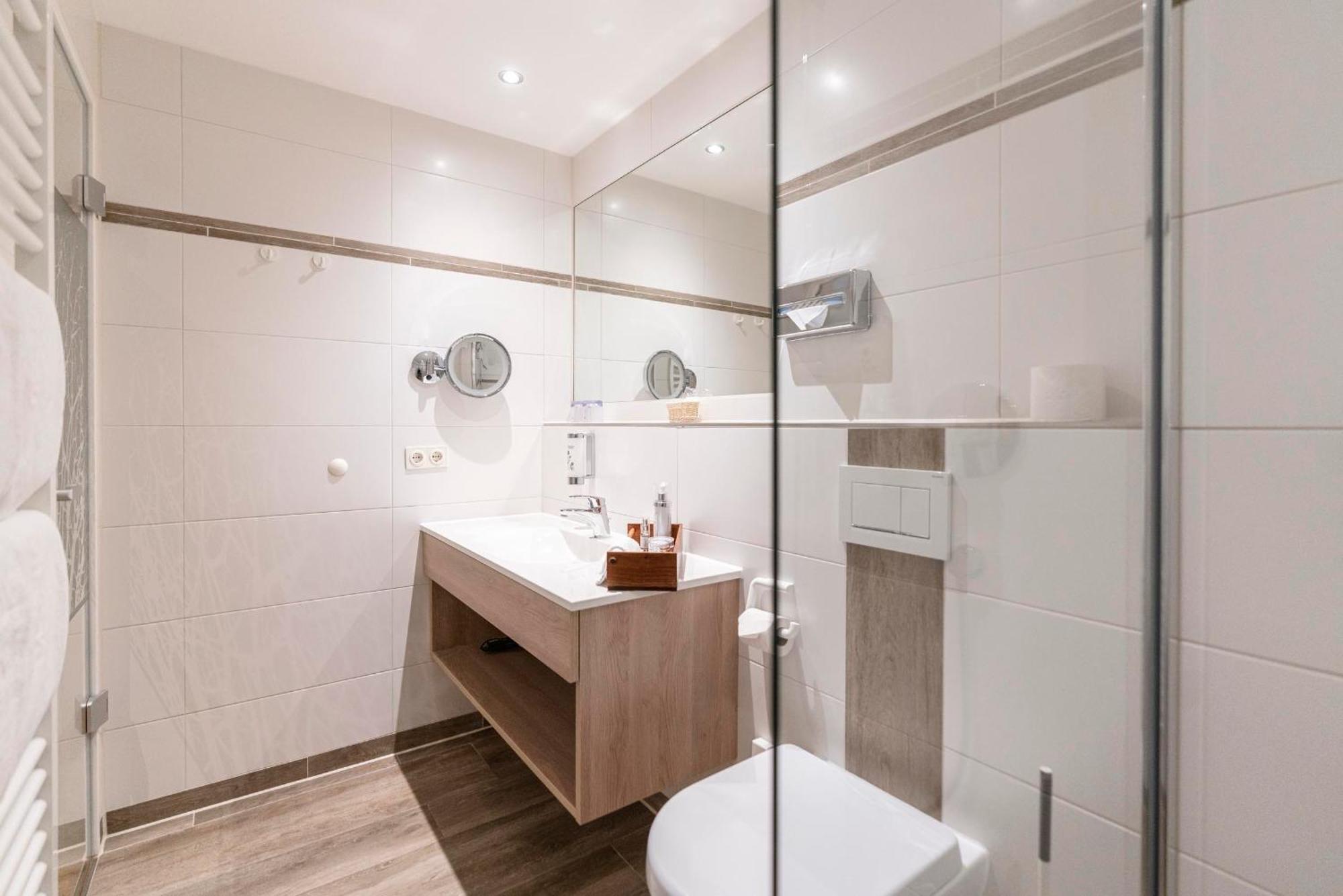 Dirsch Wellness & 4* Emsing