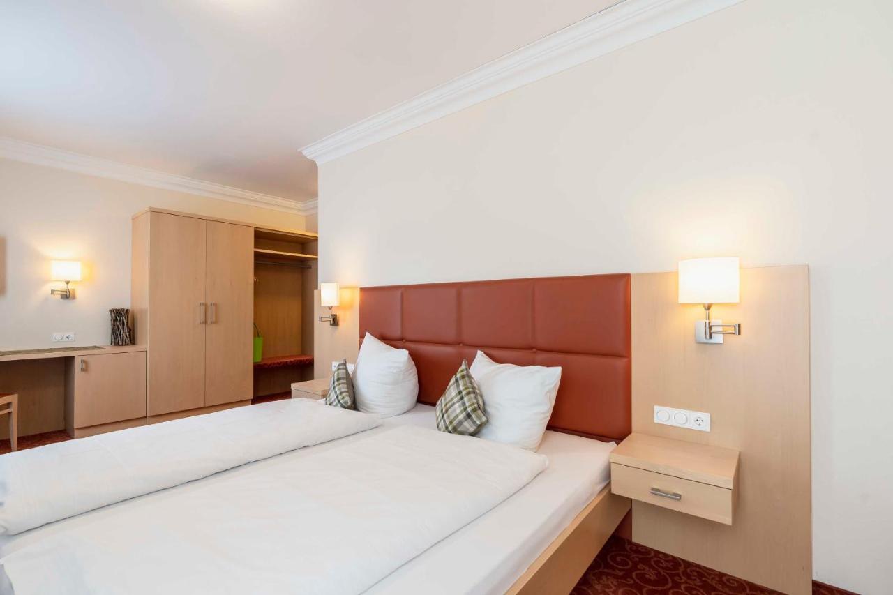 Dirsch Wellness & Hotel Emsing